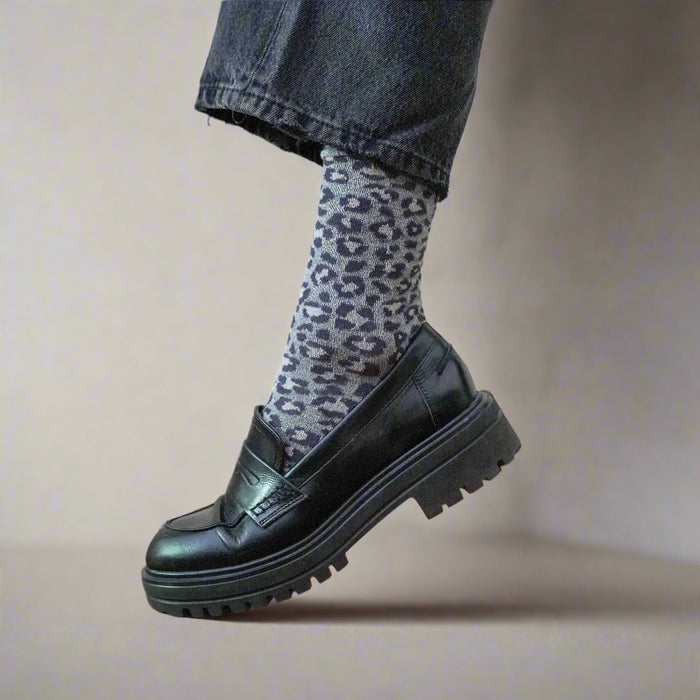 KLUE Glitter Lurex socks in eco-friendly Lyocell | Leopard grey